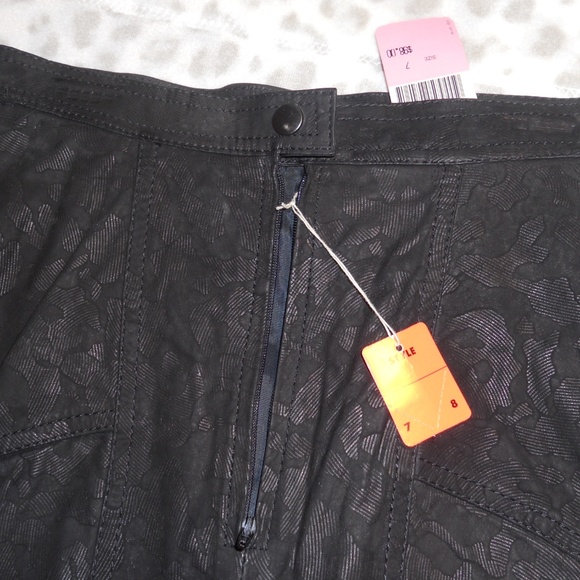 NWT. A Winlit Genuine Leather Woman Skirt, Size 7 - Picture 8 of 8